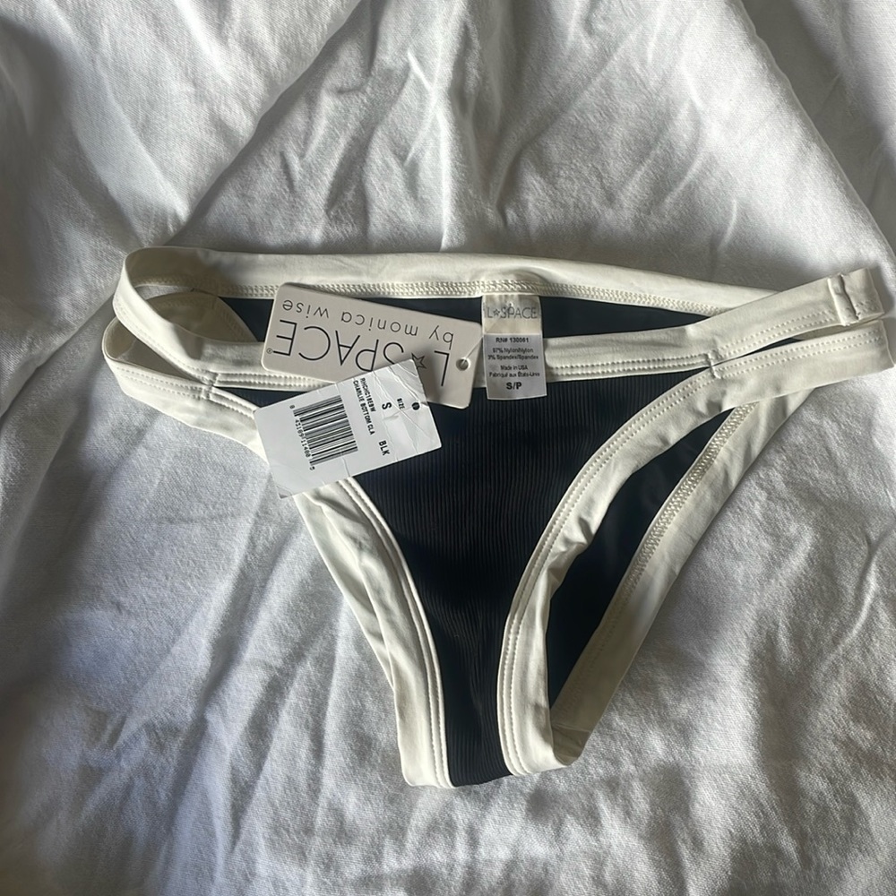 L*SPACE BIKINI BOTTOM SIZE SMALL BLACK CHARLIE